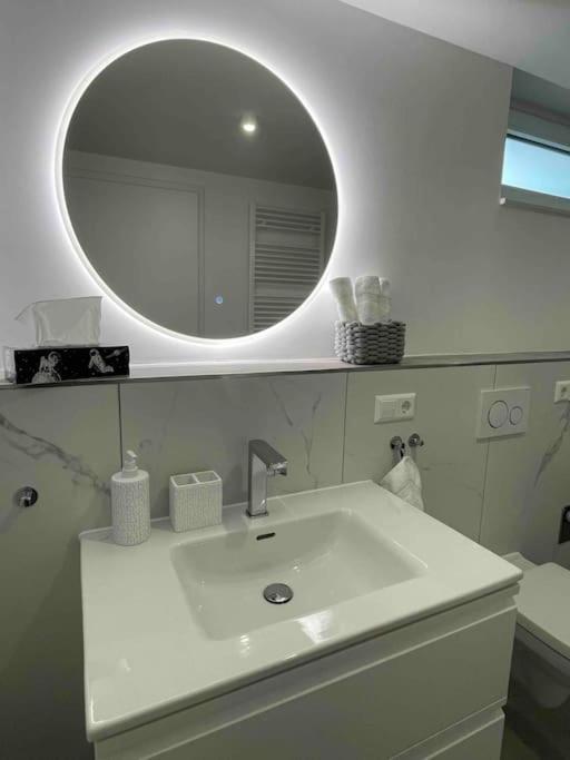 Dacasa Zentral Smarttv Apartment